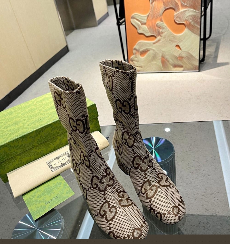 G*u*i boots